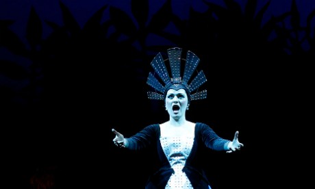 Suzanne Shakespeare as Königin der Nacht